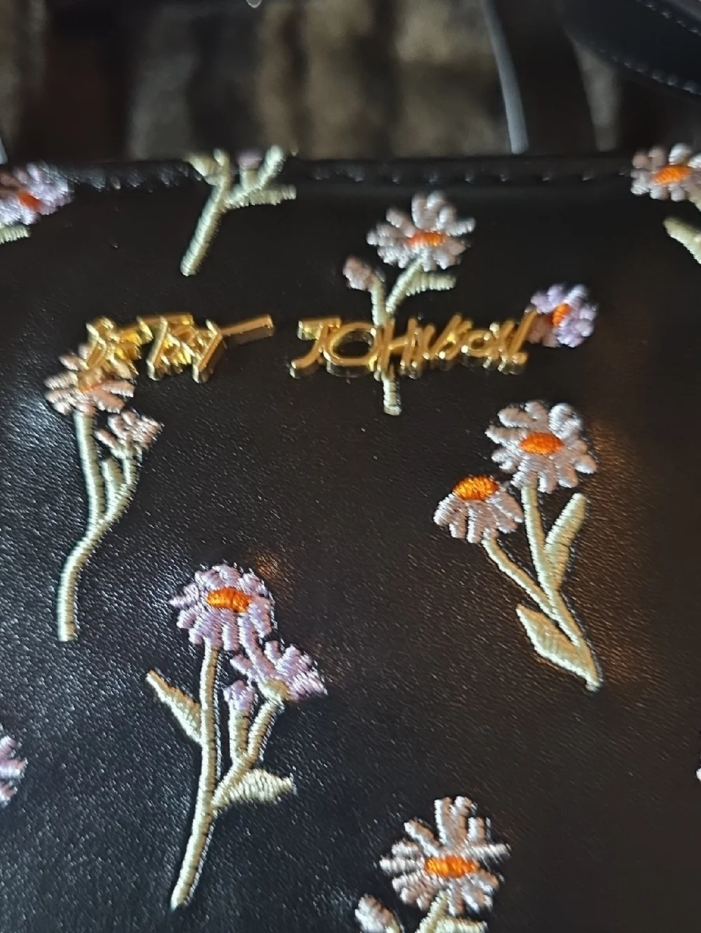 NWT Betsey Johnson Black Floral Barrel SHOULDER Bag with Gold Logo - Picture 6 of 7